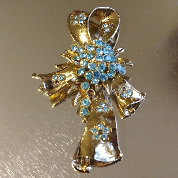 🎉2/$16 Oversized Pendant Brass Antique Gold and Blue Crystal Costume Jewelry - Picture 2 of 10